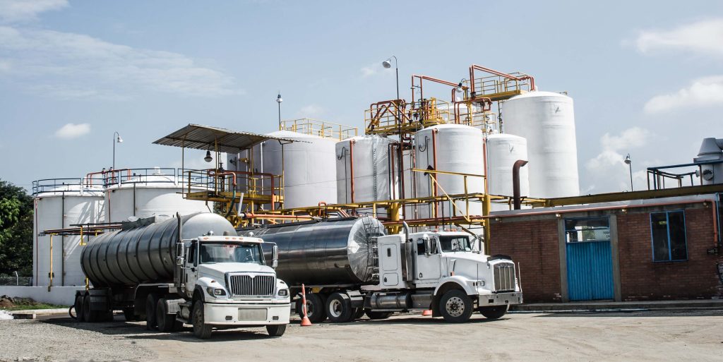 Chemical Storage Tank And Tanker Truck