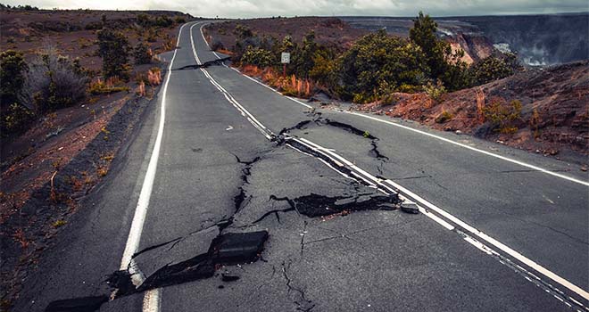 earhtquake-road-damage Road damage from Hawaii earthquake